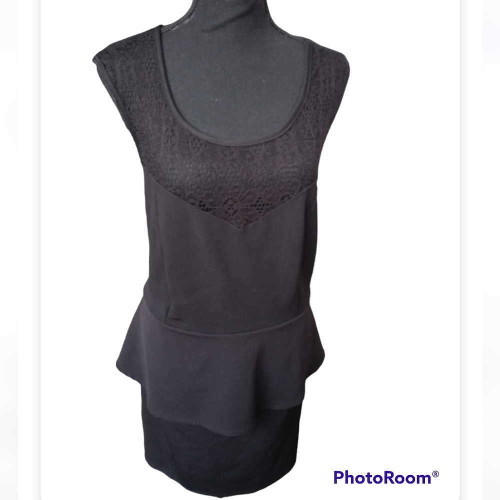 Sweet Robyne Sexy Black Crochet Sweetheart Neckline Peplum Sleeveless Dress EUC